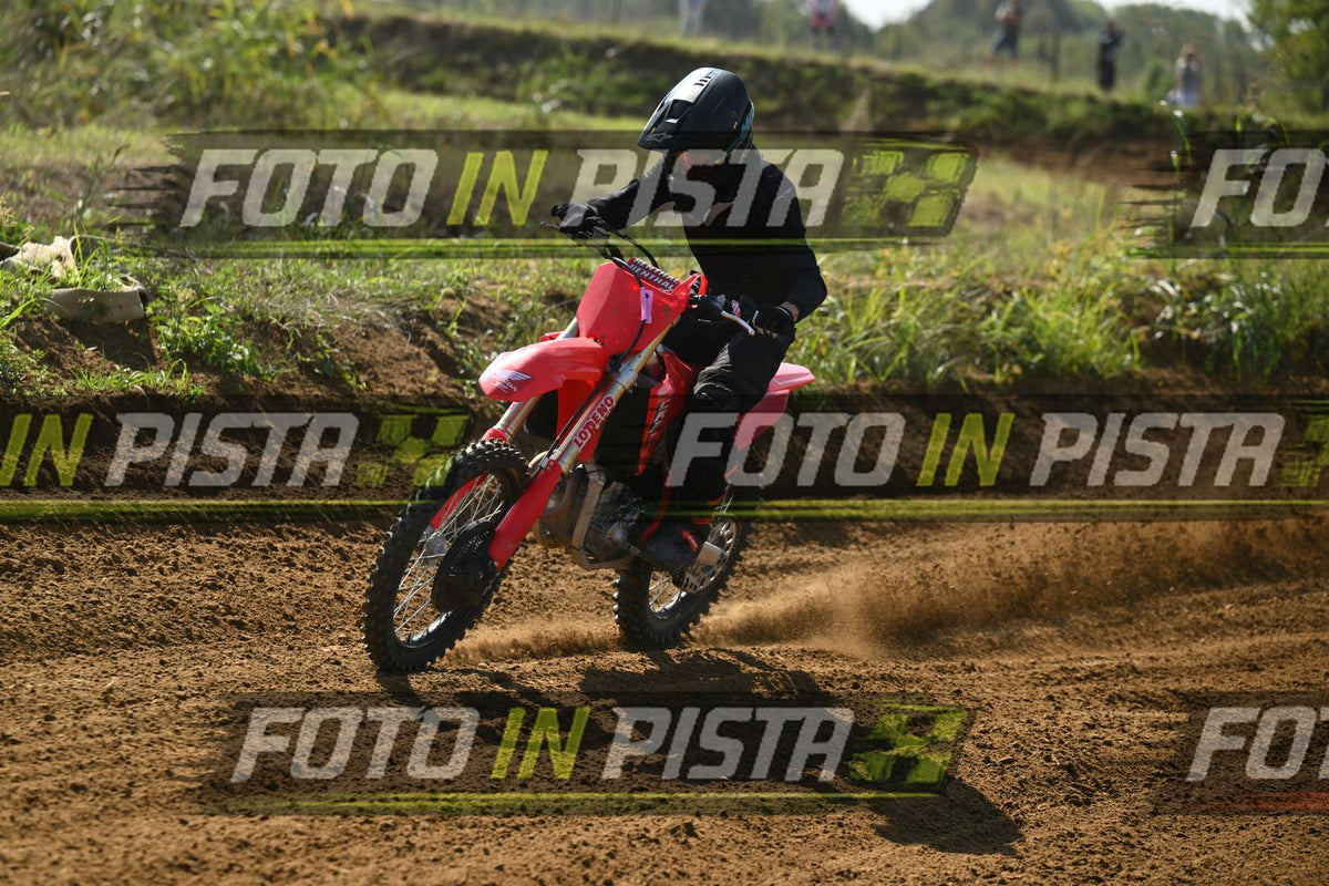 RED HONDA - ALL BLACK · DSH_8575