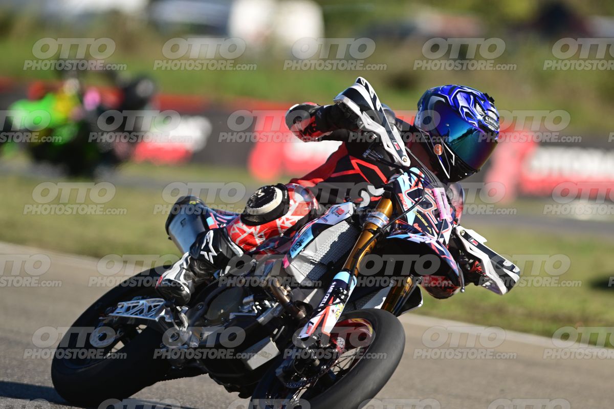 SUPERMOTO 69 · DSH_8589