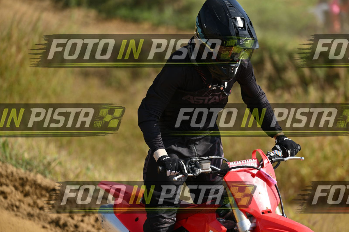 RED HONDA - ALL BLACK · DSH_8616