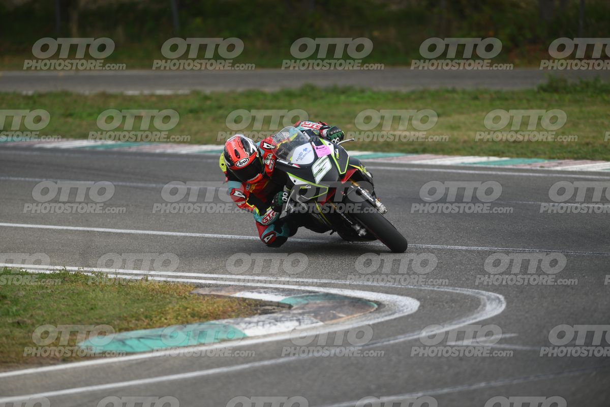 5 · DSH_8641