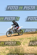 WHITE BIKE - BLACK SHIRT · DSH_8722