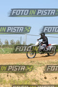 WHITE BIKE - BLACK SHIRT · DSH_8725