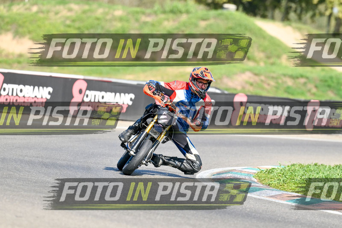 PITBIKE · DSH_8810
