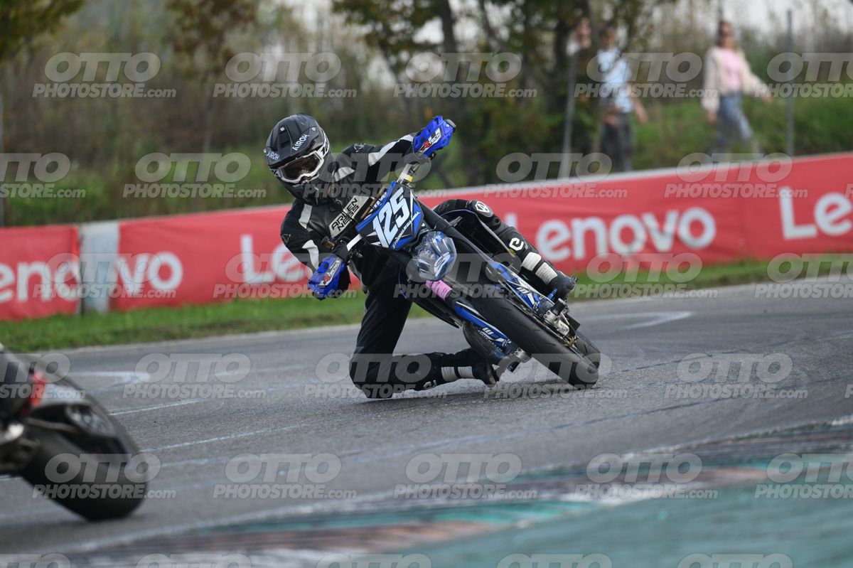 SUPERMOTO 125 · DSH_8852