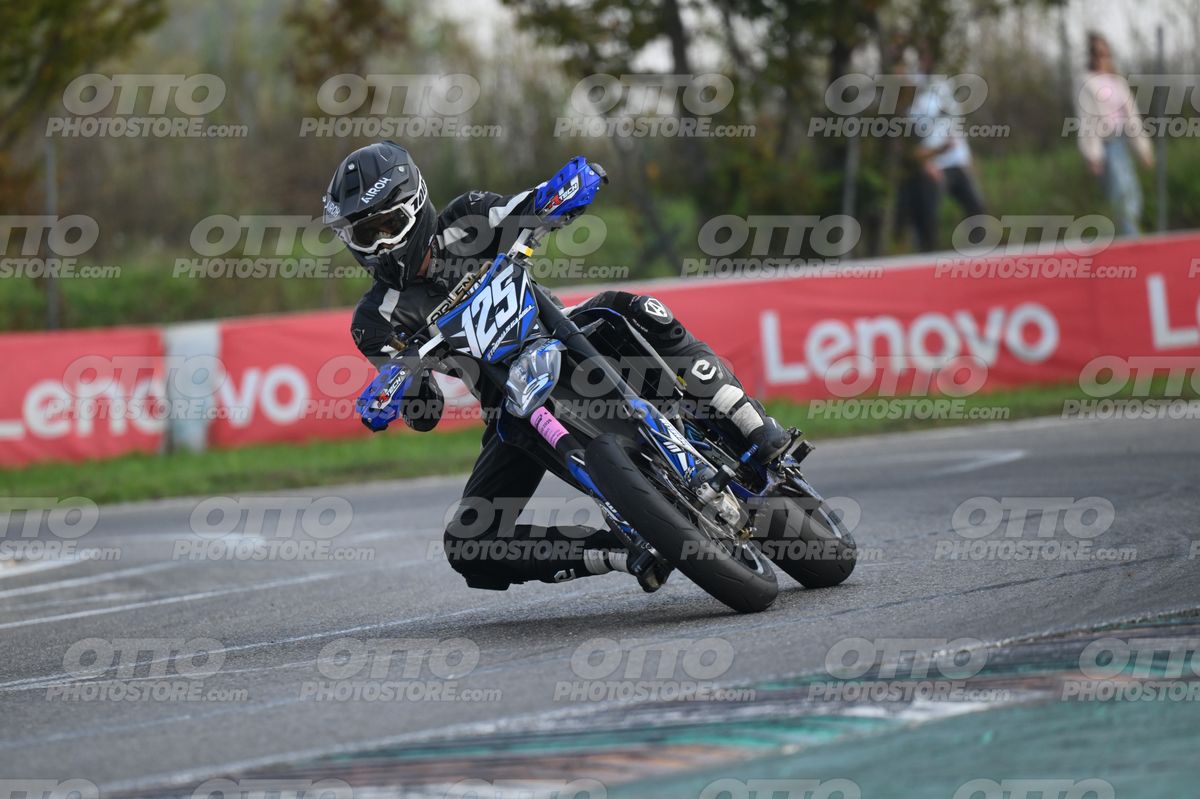 SUPERMOTO 125 · DSH_8853