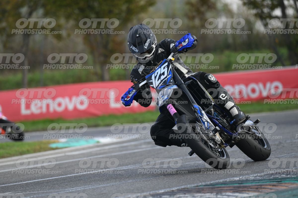SUPERMOTO 125 · DSH_8854