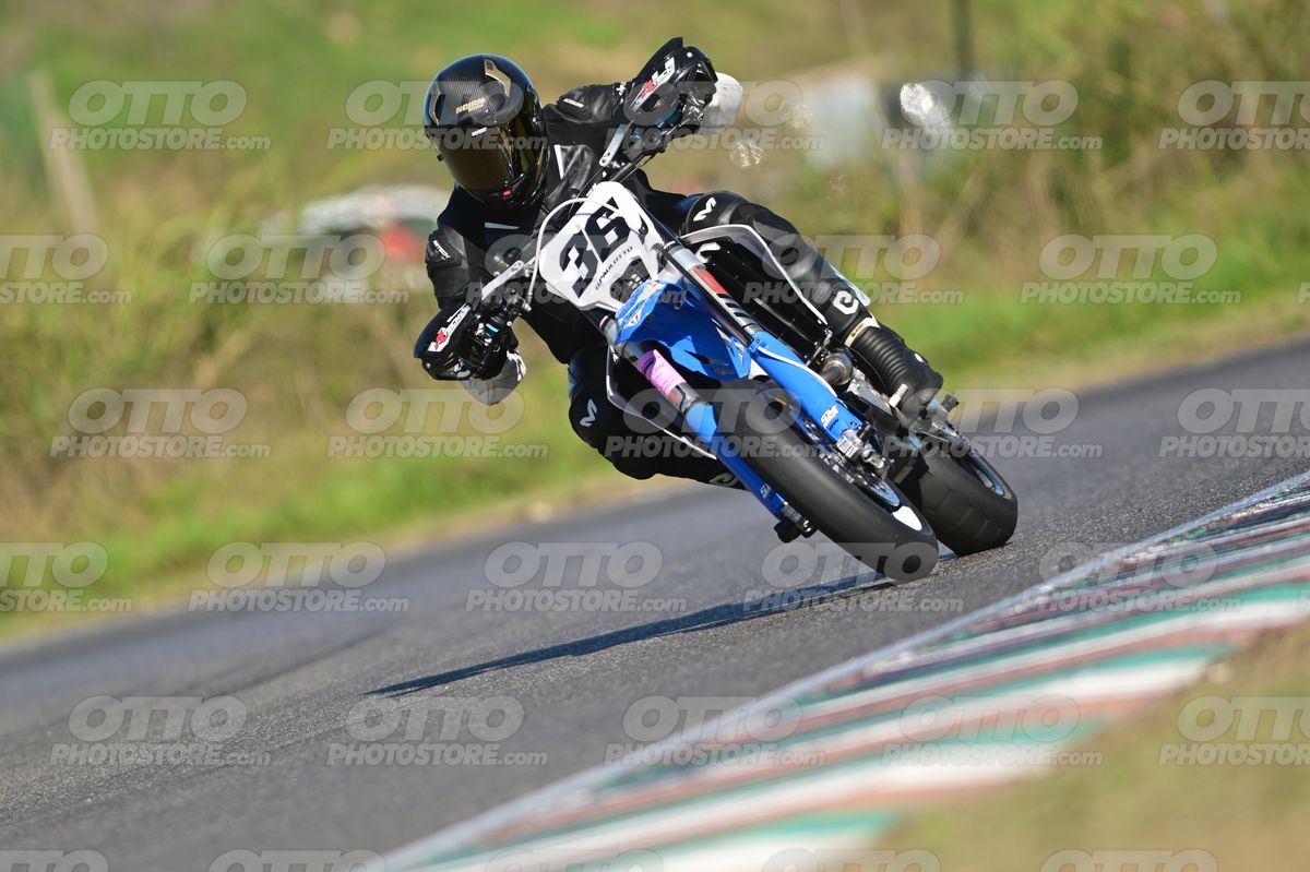 SUPERMOTO 36 · DSH_8882