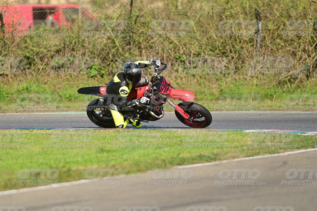 SUPERMOTO 92 · DSH_8885