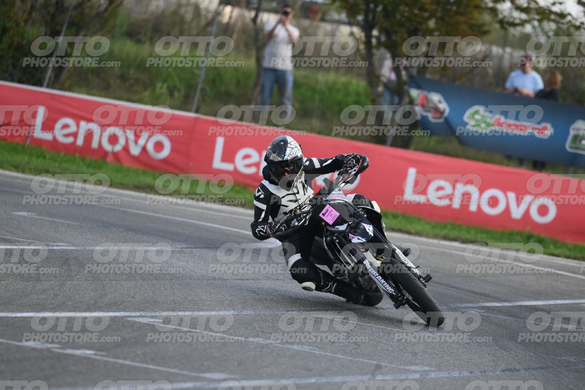 SUPERMOTO 0 KXF white black · DSH_8891