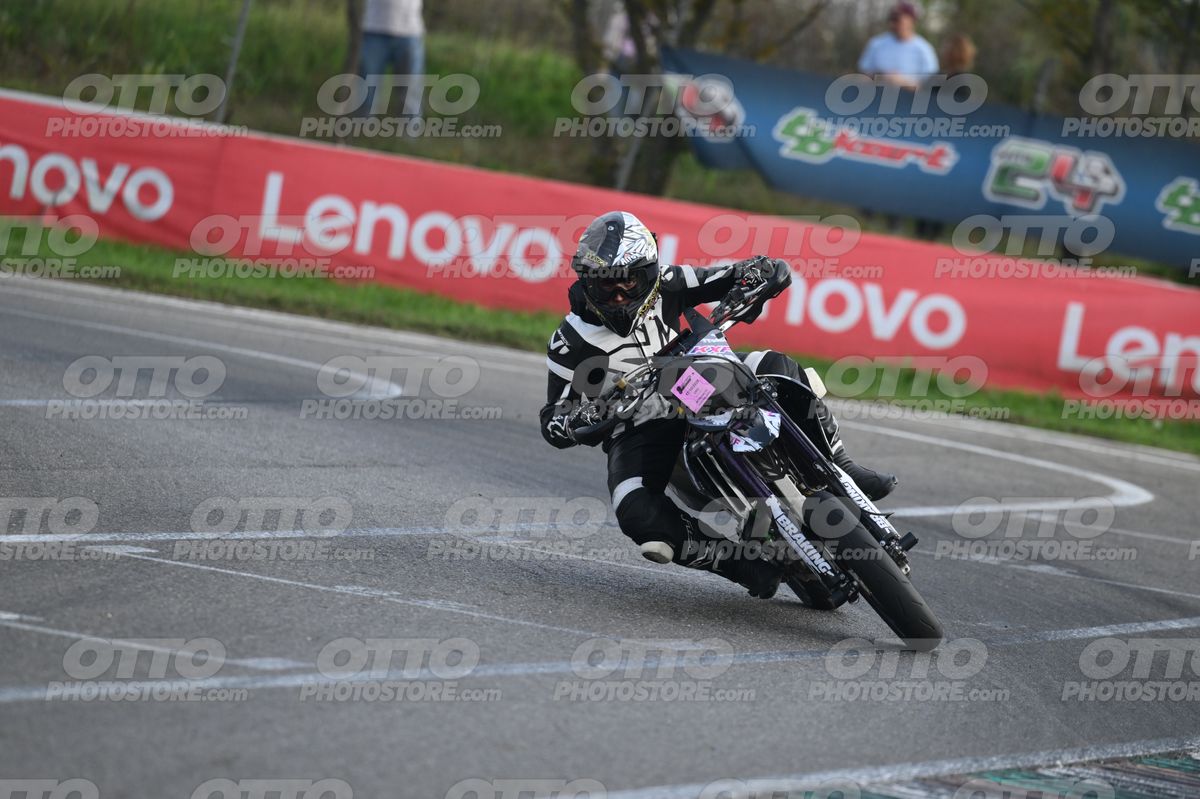 SUPERMOTO 0 KXF white black · DSH_8892
