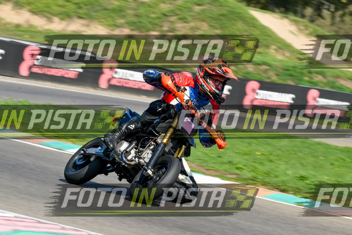 PITBIKE · DSH_8901