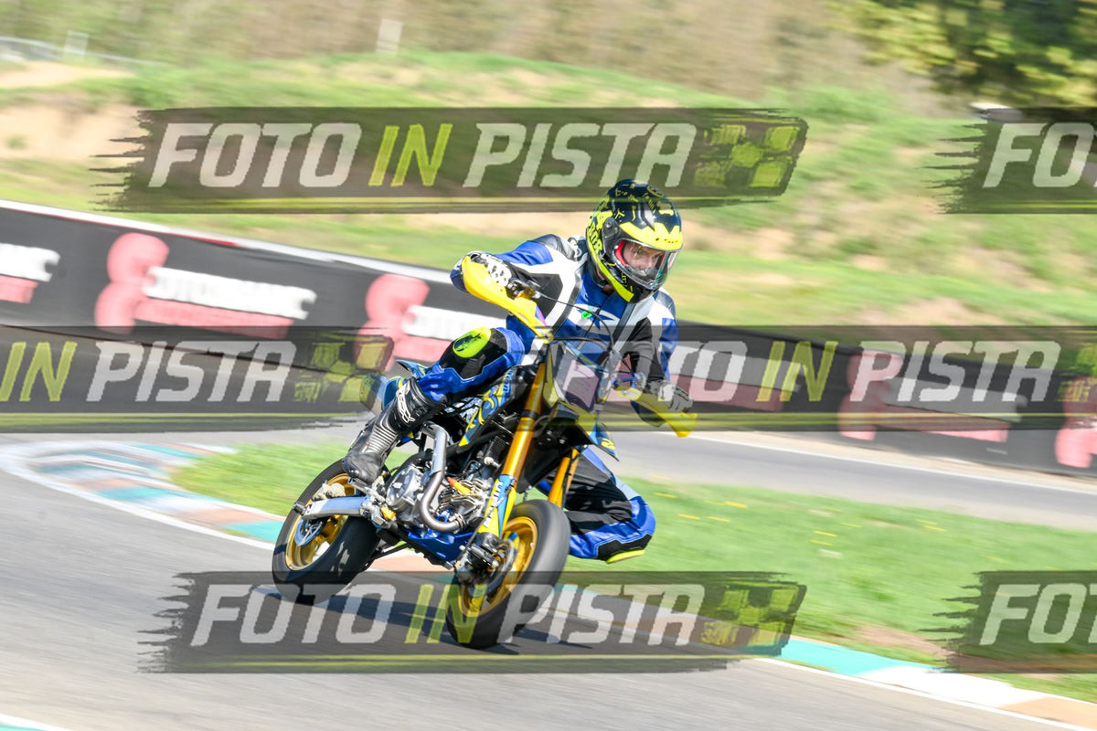 PITBIKE · DSH_8910