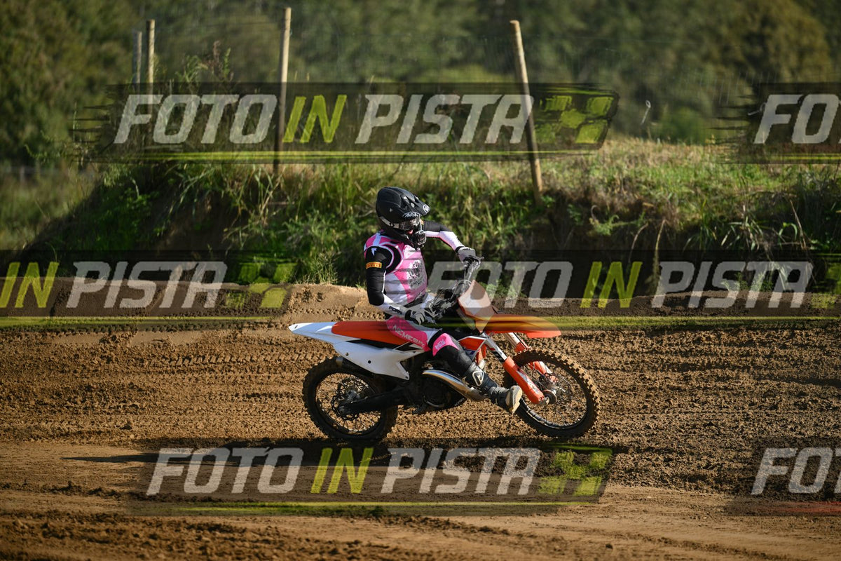 KTM - PINK WHITE SHIRT · DSH_8911