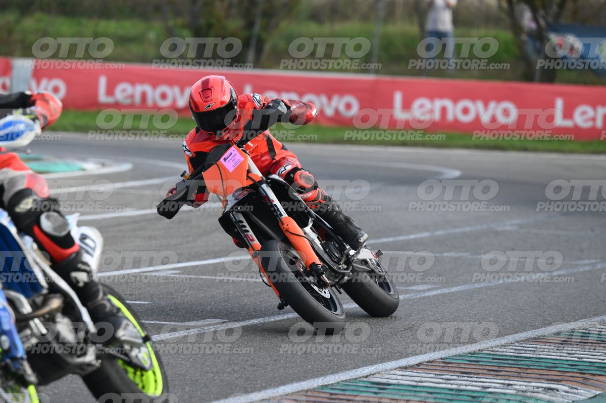 SUPERMOTO 0 KTM Aplinestar Red Suite · DSH_8912