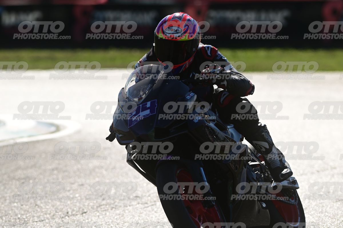 SUPERMOTO 24 · DSH_8915
