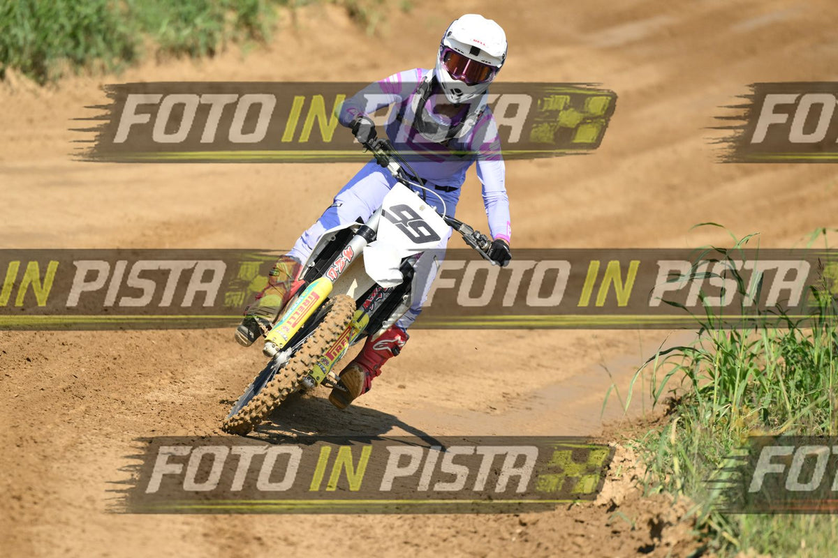 99 · DSH_8934