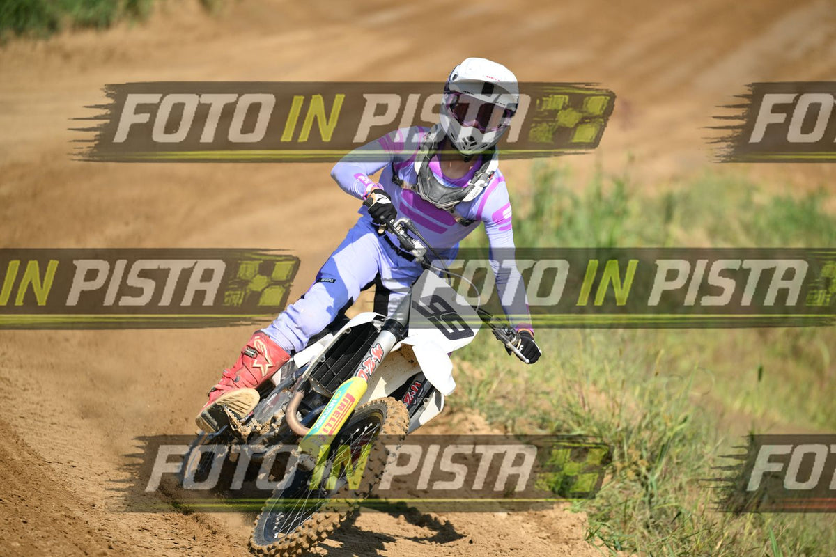 99 · DSH_8936