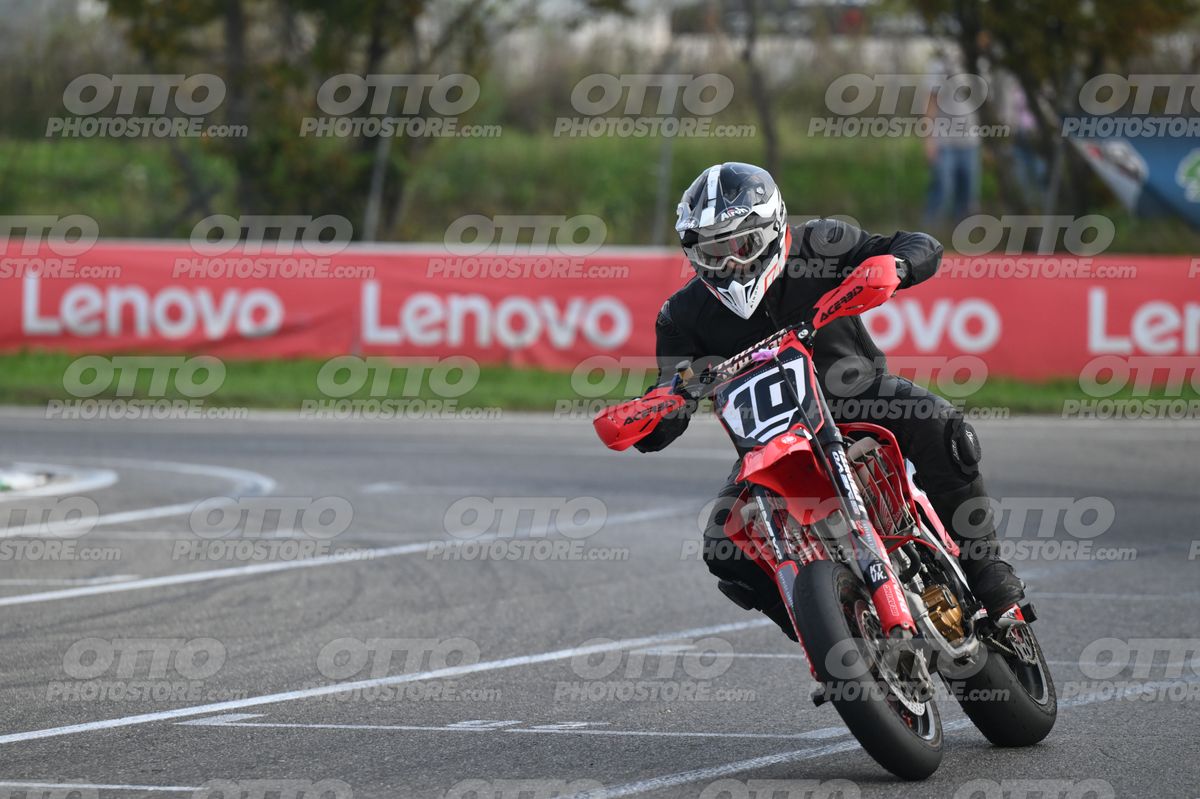 SUPERMOTO 10 (RED) · DSH_8951
