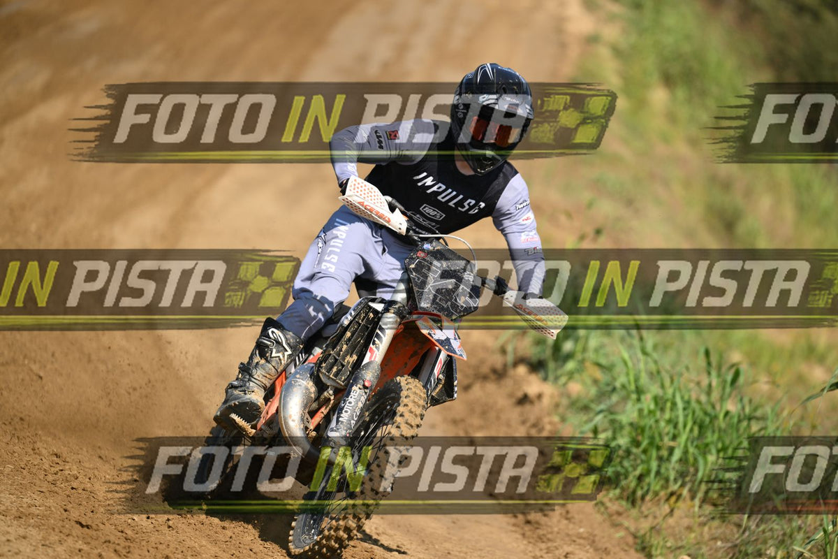 545 · DSH_8961