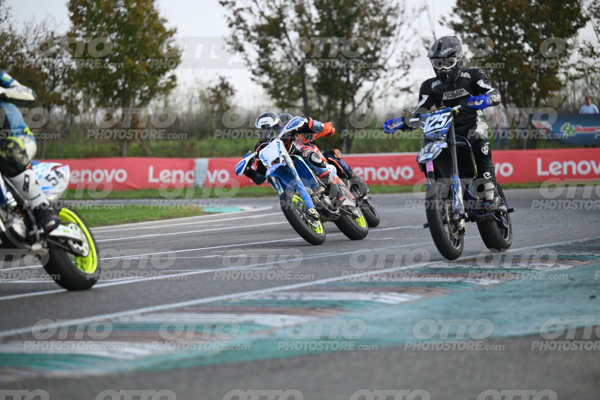 SUPERMOTO 125 · DSH_8969