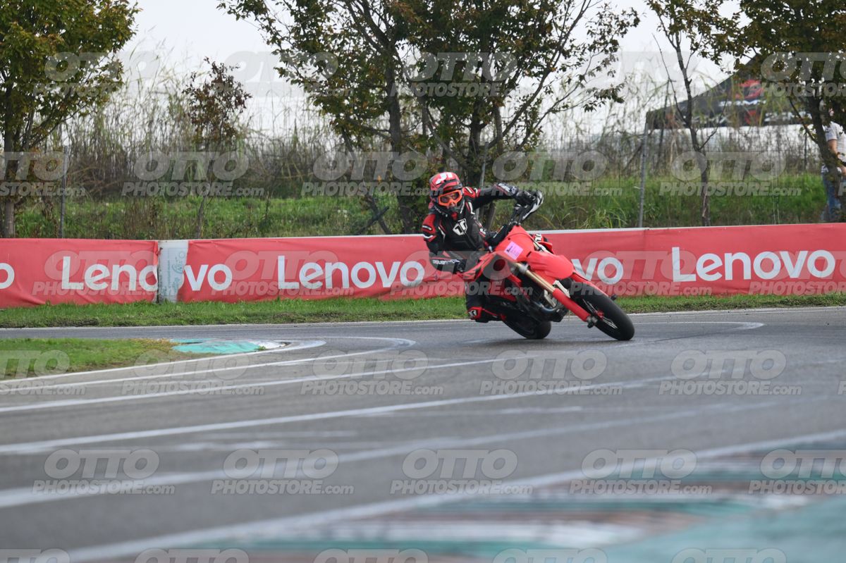 SUPERMOTO 0 BLACK RED CRF · DSH_8971