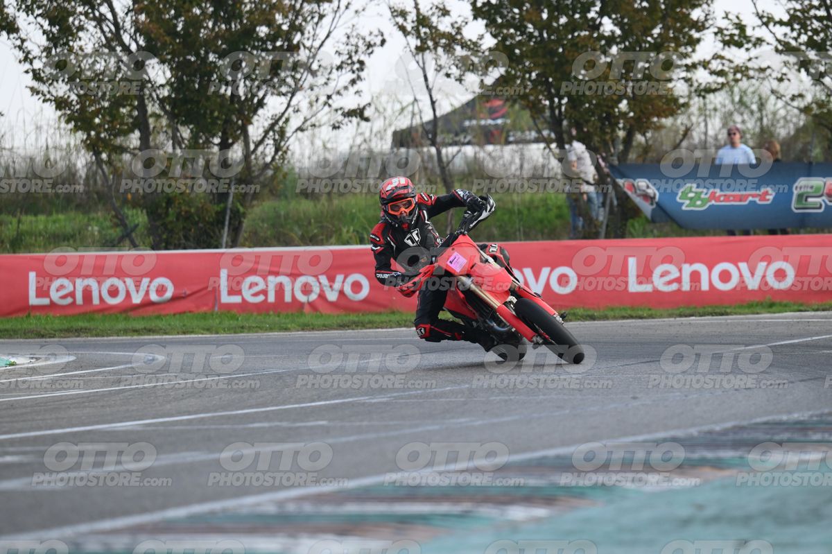 SUPERMOTO 0 BLACK RED CRF · DSH_8972