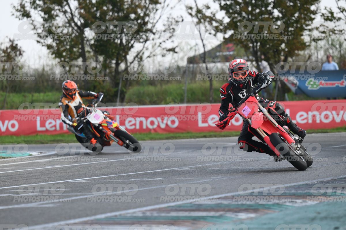 SUPERMOTO 0 BLACK RED CRF · DSH_8975