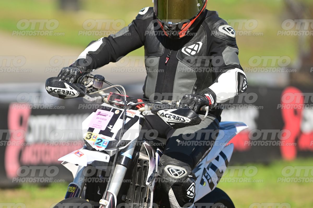 SUPERMOTO 717 · DSH_8976