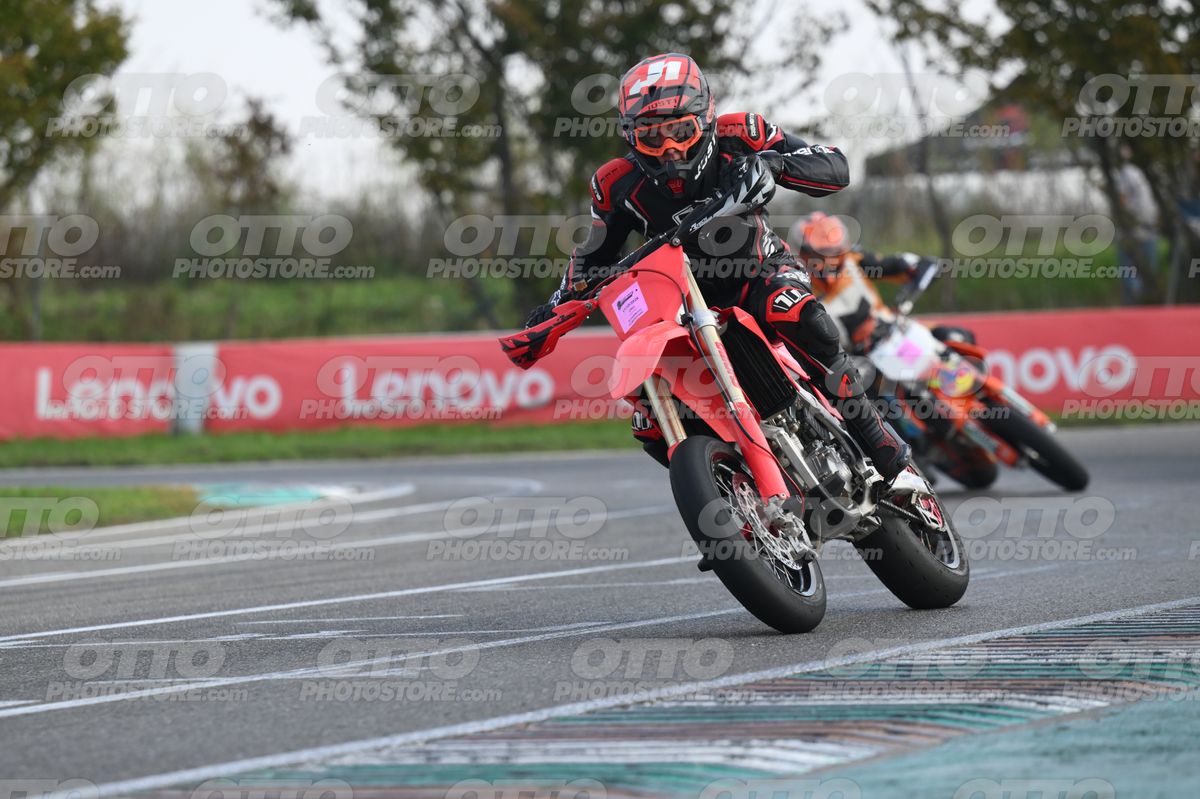 SUPERMOTO 0 BLACK RED CRF · DSH_8977