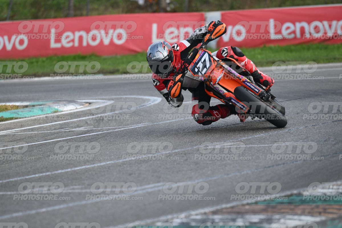SUPERMOTO 27 · DSH_8986