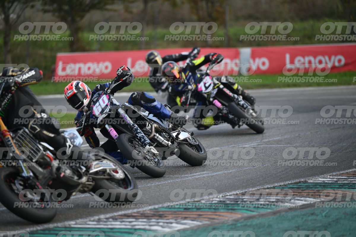 SUPERMOTO 60 · DSH_9003