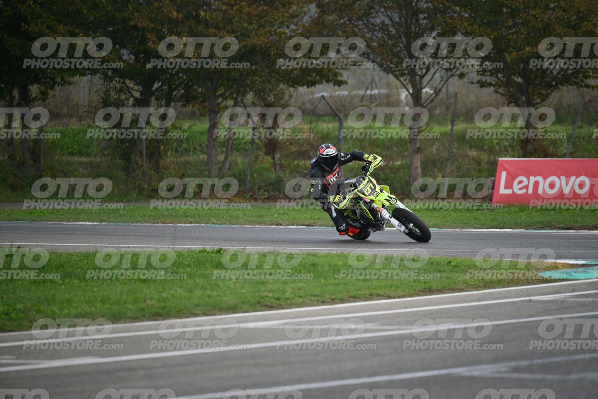 SUPERMOTO 137 · DSH_9010