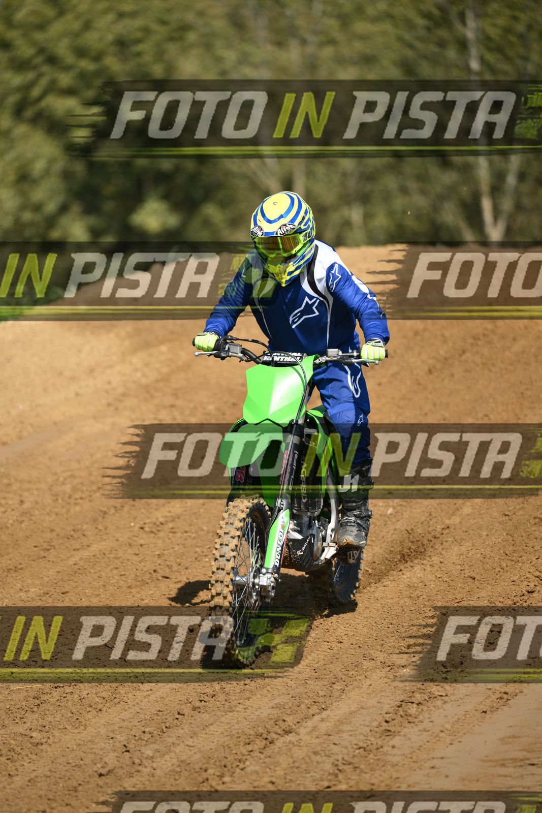 GREEN KAWA BLUE SUITE YELLOW HELMET · DSH_9045