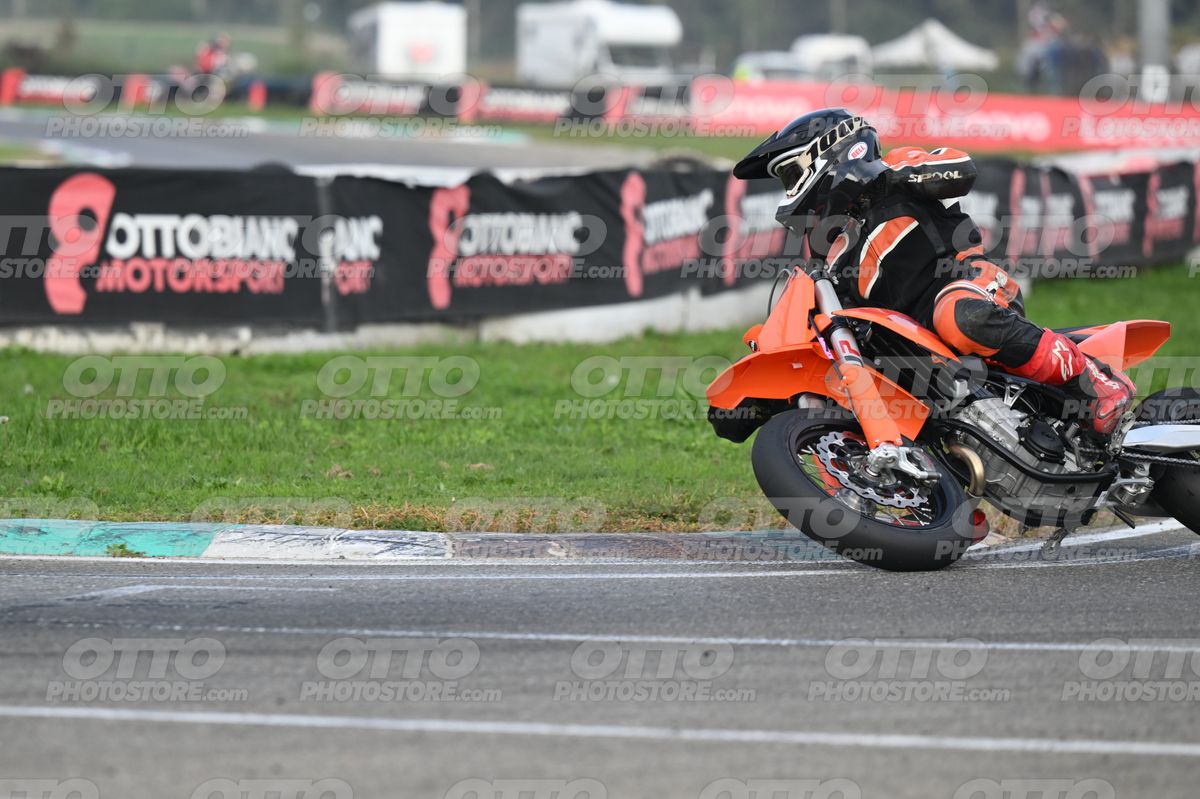 SUPERMOTO 0 KTM black orange · DSH_9084