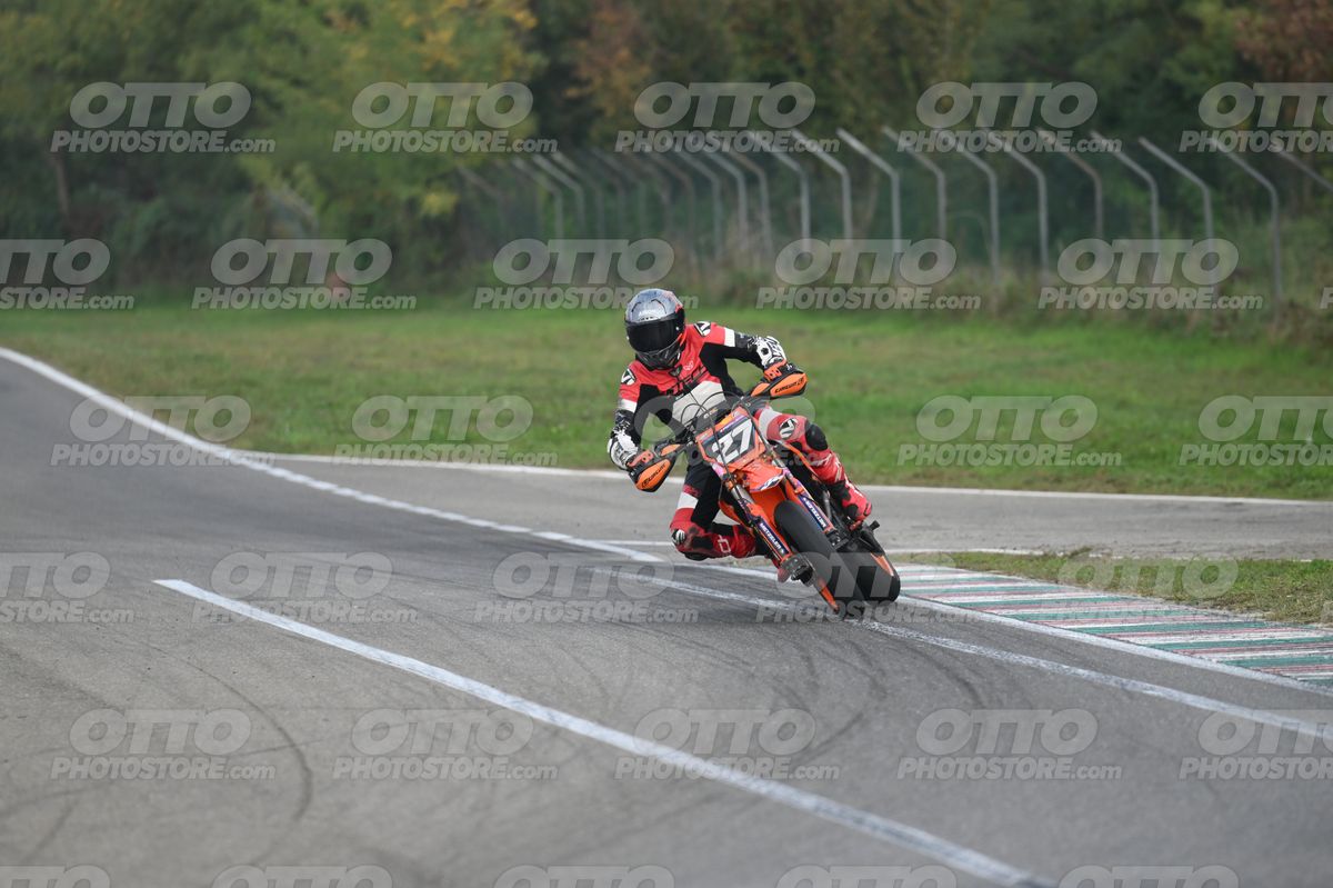 SUPERMOTO 27 · DSH_9135