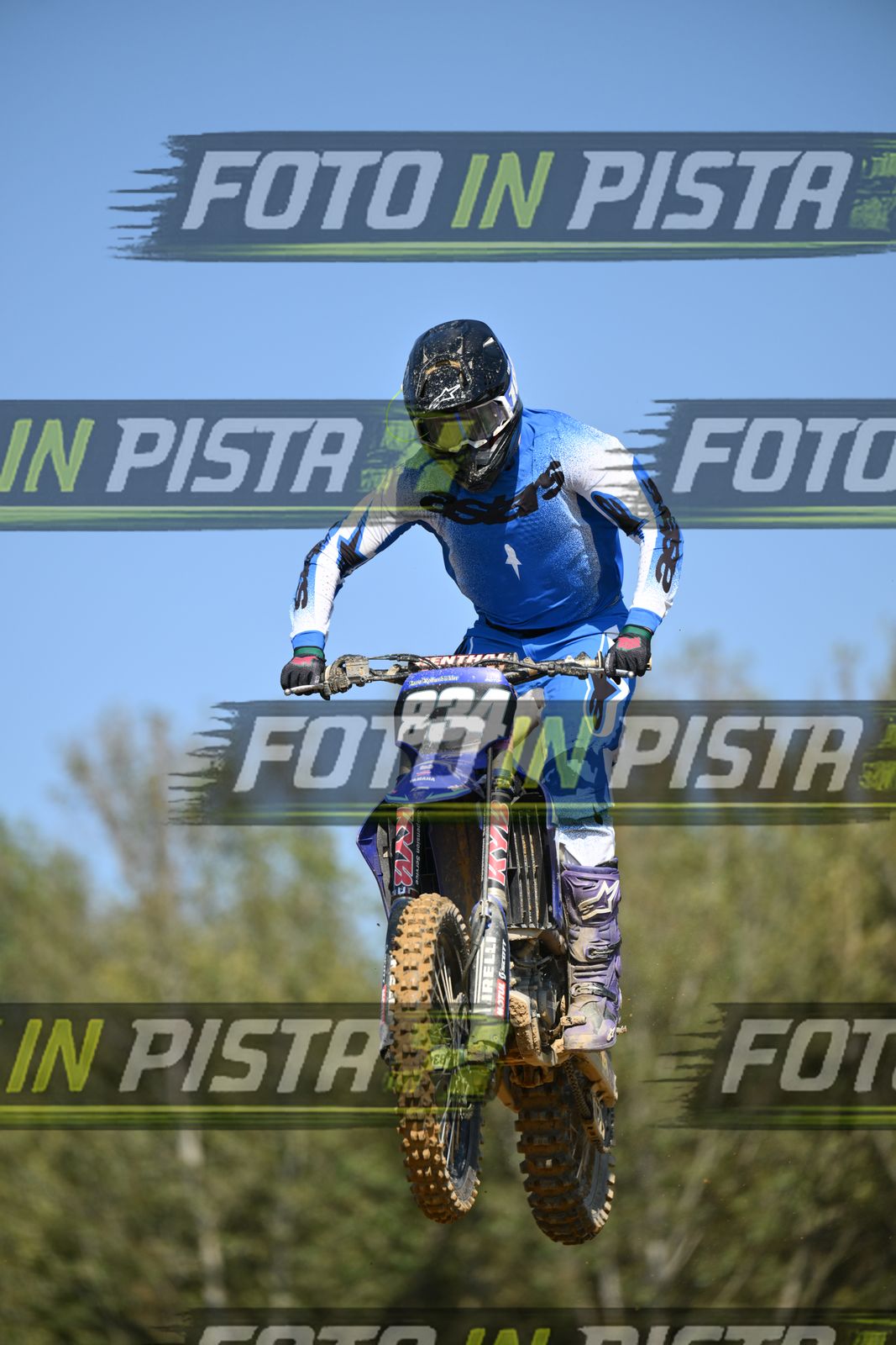 834 · DSH_9202