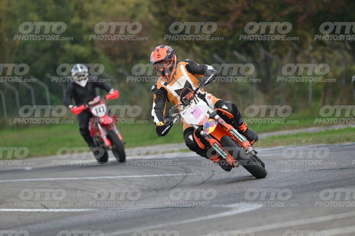 SUPERMOTO 0 KTM all orange · DSH_9213