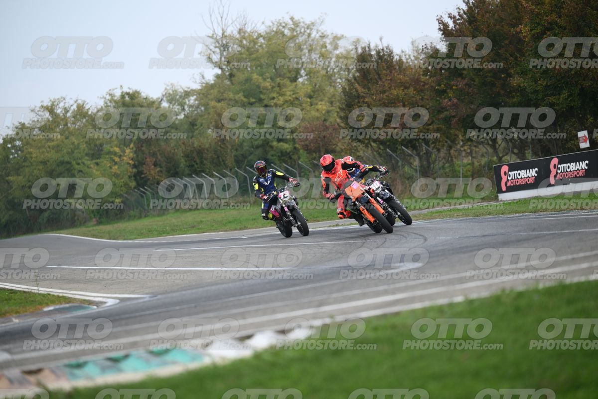 SUPERMOTO 0 KTM Aplinestar Red Suite · DSH_9237