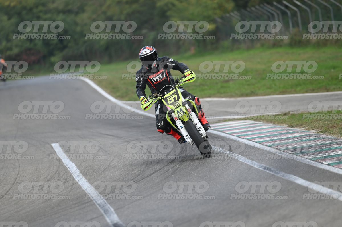 SUPERMOTO 137 · DSH_9257
