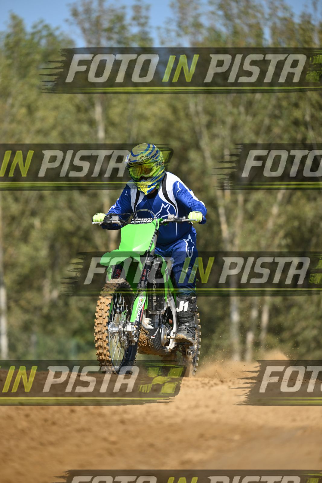 GREEN KAWA BLUE SUITE YELLOW HELMET · DSH_9276