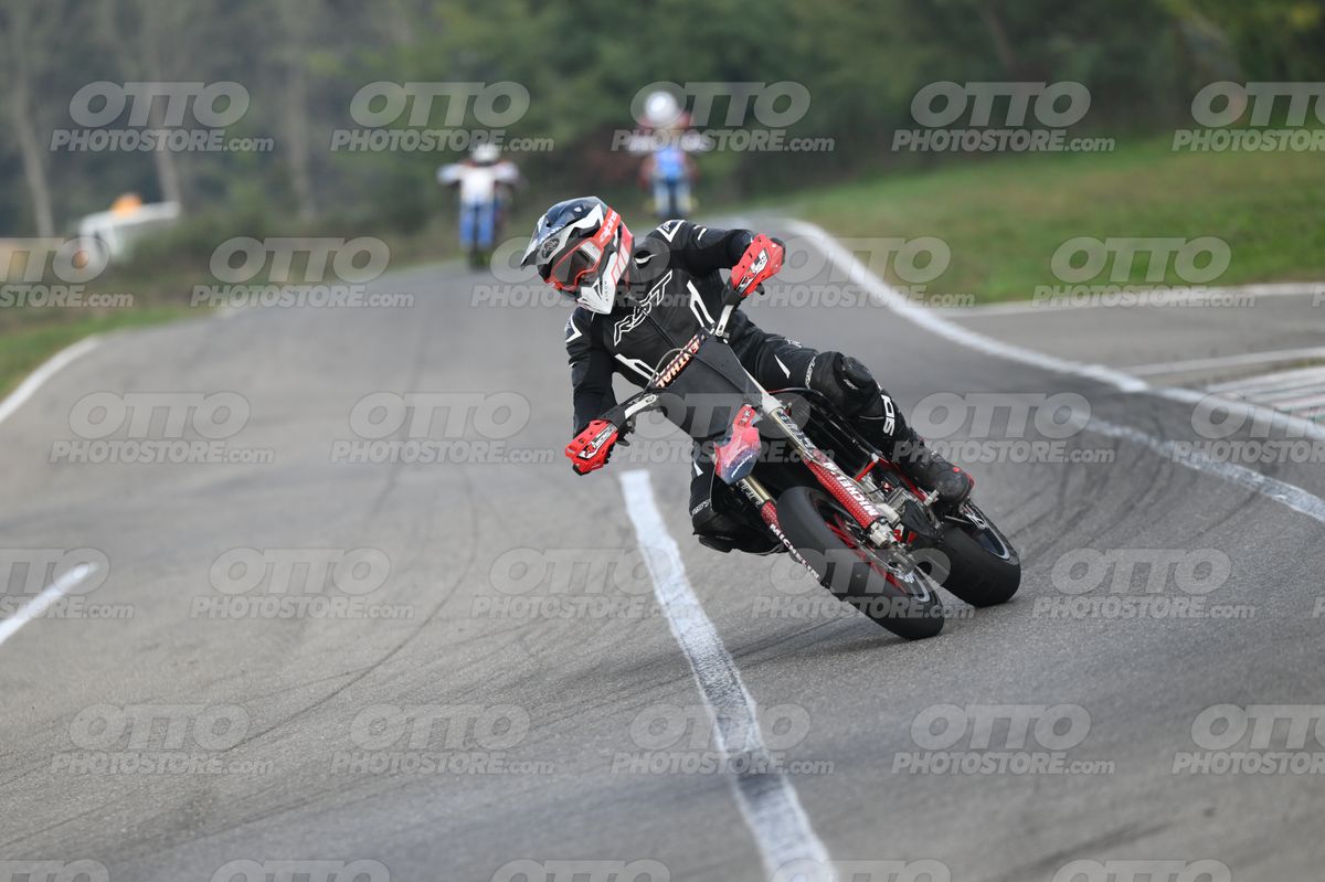 SUPERMOTO 0 RST all black · DSH_9283