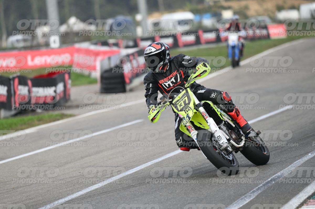 SUPERMOTO 137 · DSH_9315