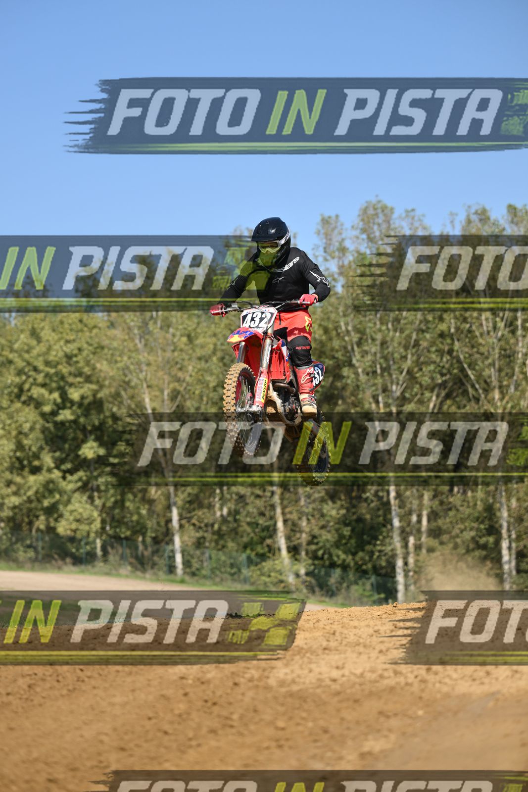 432 · DSH_9330