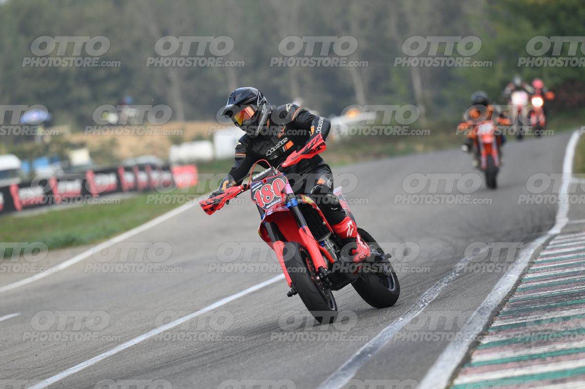 SUPERMOTO 180 · DSH_9331