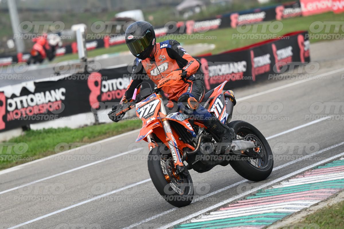 SUPERMOTO 777 · DSH_9365