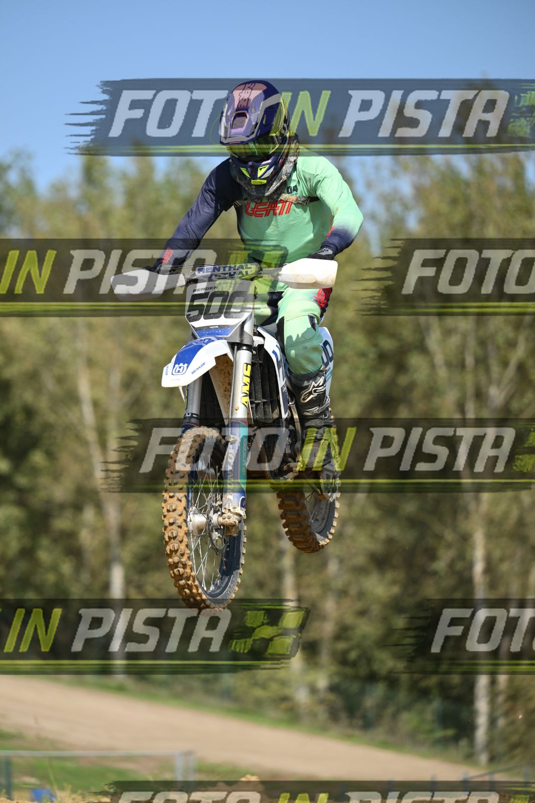 500 · DSH_9447