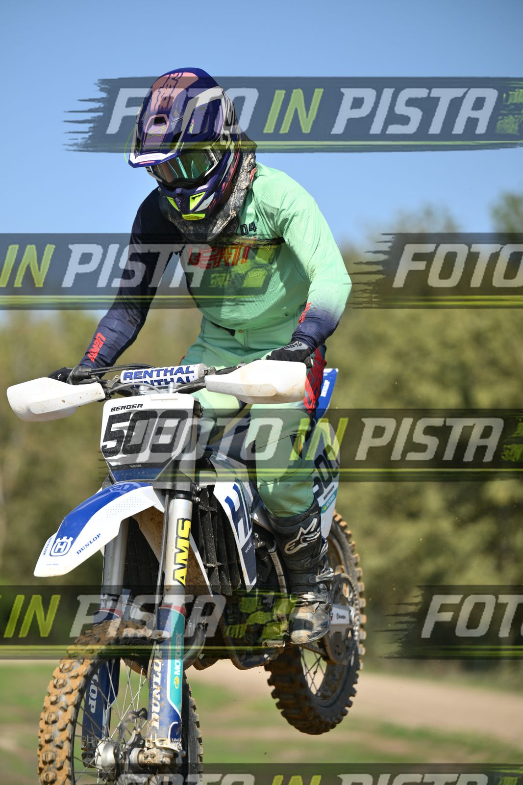 500 · DSH_9451