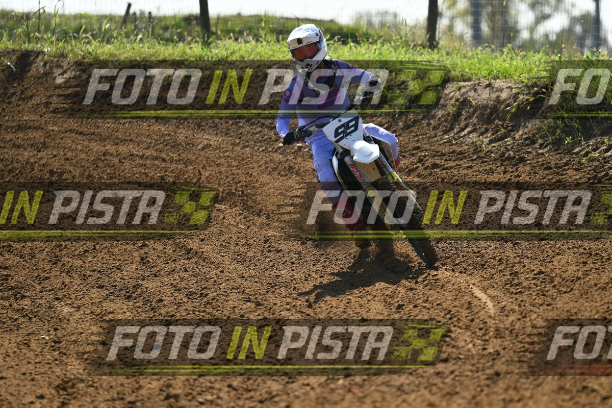 99 · DSH_9532