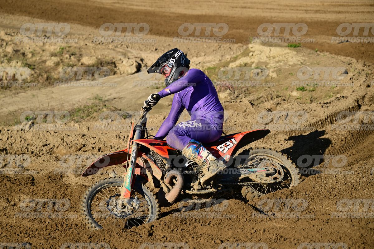 937 · DSH_9579