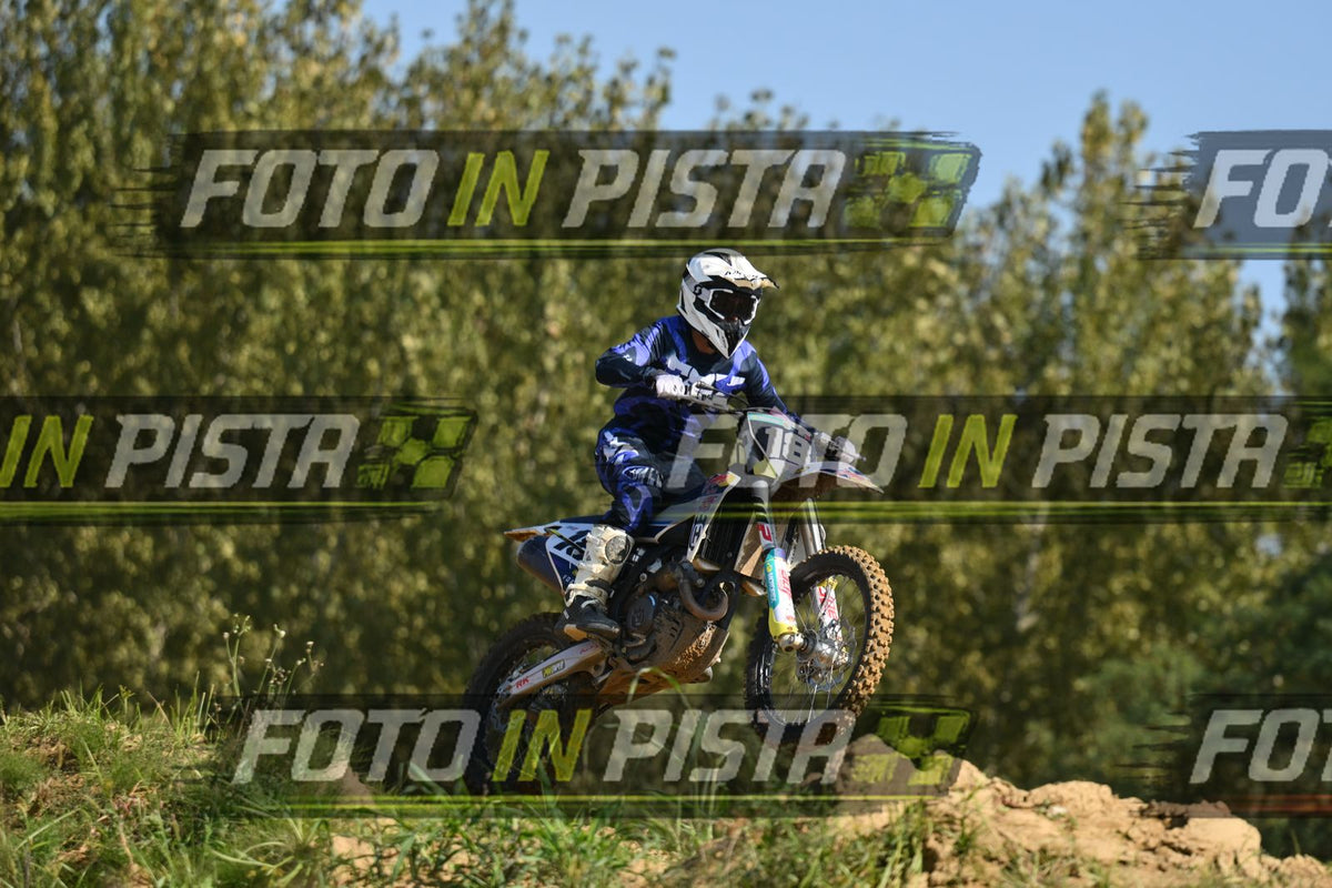 18 · DSH_9660
